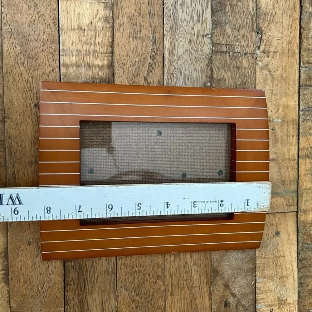 Striped Wooden Picture Frame 3.5 x 5 in Warm Amber Finish Hung or Free Standing